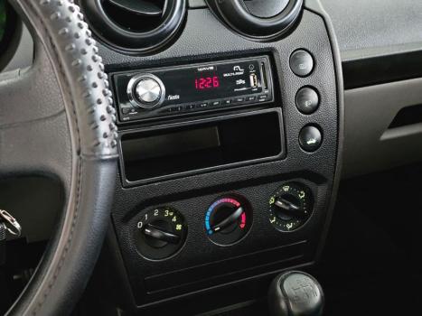 FORD Fiesta Sedan 1.6 4P FLEX, Foto 8