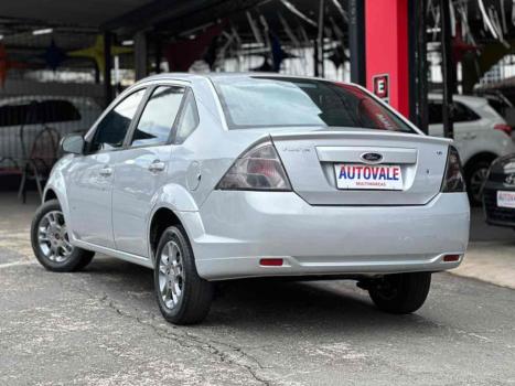 FORD Fiesta Sedan 1.6 4P ROCAM FLEX, Foto 7