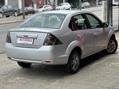 FORD Fiesta Sedan 1.6 4P ROCAM FLEX, Foto 3