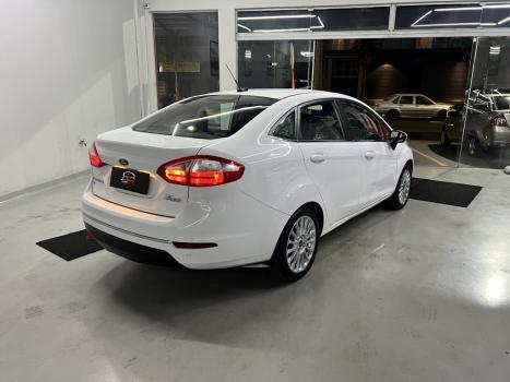 FORD Fiesta Sedan 1.6 16V 4P FLEX TITANIUM, Foto 2