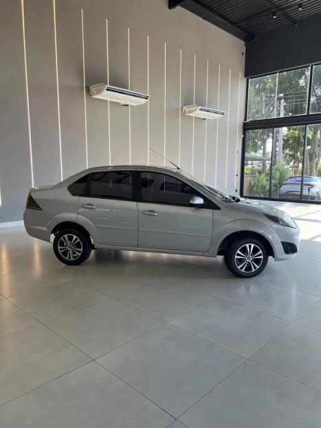 FORD Fiesta Sedan 1.6 4P CLASS FLEX, Foto 2