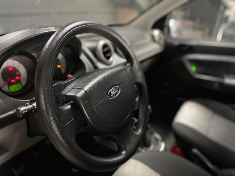 FORD Fiesta Sedan 1.6 4P FLEX, Foto 14