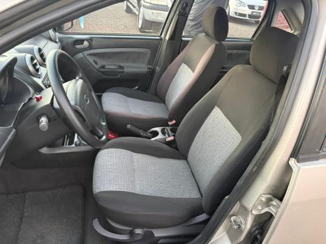 FORD Fiesta Sedan 1.6 4P FLEX, Foto 4