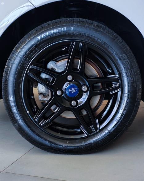 FORD Fiesta Sedan 1.6 16V 4P SEL, Foto 17