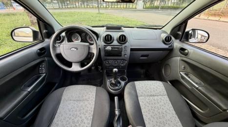 FORD Fiesta Sedan 1.6 4P ROCAM FLEX, Foto 7