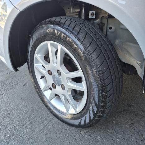 FORD Fiesta Sedan 1.6 4P FLEX, Foto 6