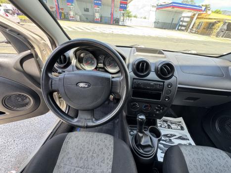 FORD Fiesta Sedan 1.6 4P ROCAM FLEX, Foto 5