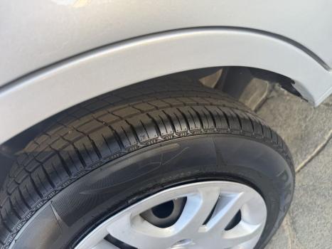 FORD Fiesta Sedan 1.6 4P FLEX, Foto 8