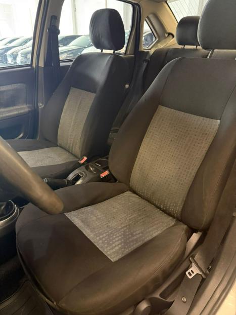 FORD Fiesta Sedan 1.6 4P FLEX, Foto 5