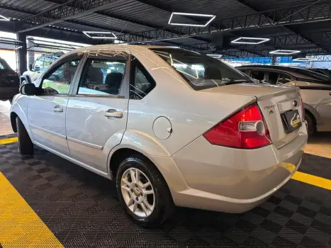 FORD Fiesta Sedan 1.6 4P FLEX, Foto 4