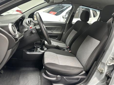 FORD Fiesta Sedan 1.6 4P FLEX, Foto 7
