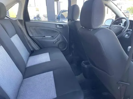 FORD Fiesta Sedan , Foto 13