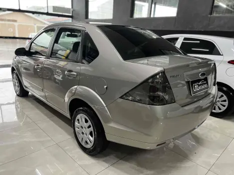 FORD Fiesta Sedan , Foto 8
