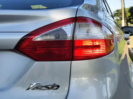 FORD Fiesta Sedan , Foto 9