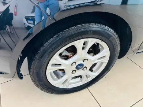 FORD Fiesta Sedan , Foto 12