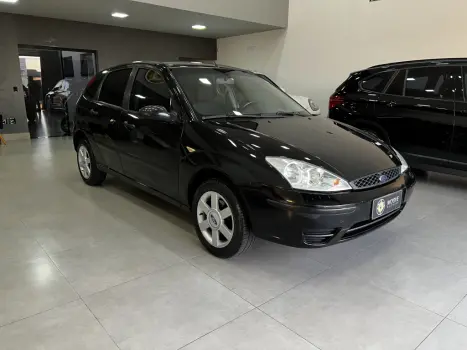 FORD Focus Hatch 1.6 4P GLX, Foto 1 FORD Focus Hatch 1.6 4P GLX, Foto 1