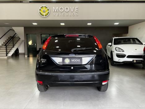 FORD Focus Hatch 1.6 4P GLX, Foto 8 FORD Focus Hatch 1.6 4P GLX, Foto 8