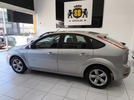 FORD Focus Hatch 1.6 4P GLX, Foto 11