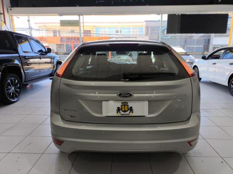 FORD Focus Hatch 1.6 4P GLX, Foto 12