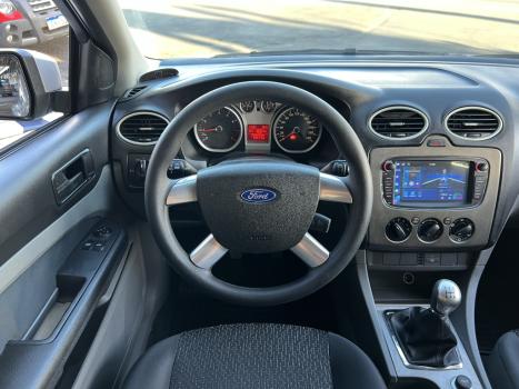 FORD Focus Hatch 1.6 16V 4P SE FLEX, Foto 18