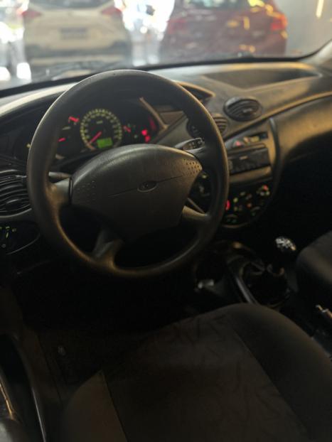 FORD Focus Hatch 1.6 16V 4P SE FLEX, Foto 7 FORD Focus Hatch 1.6 16V 4P SE FLEX, Foto 7