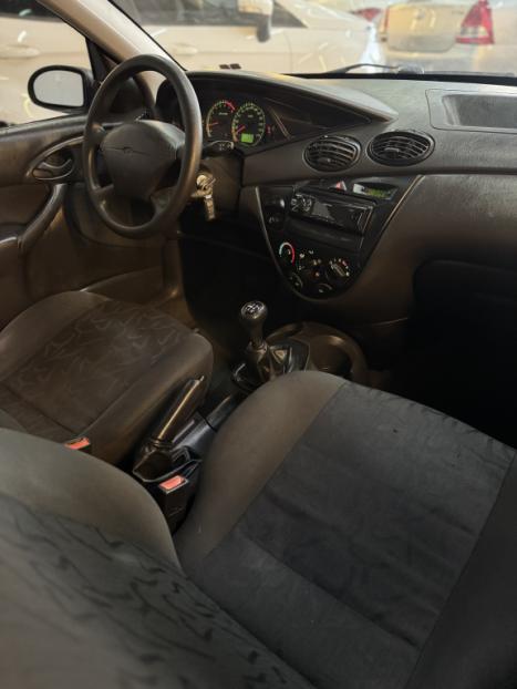 FORD Focus Hatch 1.6 16V 4P SE FLEX, Foto 10 FORD Focus Hatch 1.6 16V 4P SE FLEX, Foto 10