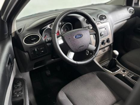 FORD Focus Hatch 1.6 16V 4P FLEX S, Foto 10