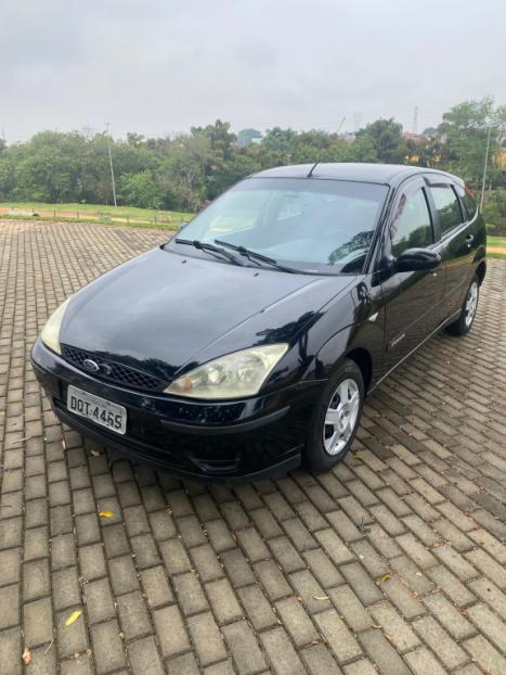 FORD Focus Hatch 1.6 4P GLX, Foto 3 FORD Focus Hatch 1.6 4P GLX, Foto 3
