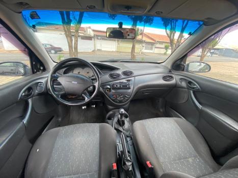 FORD Focus Hatch 1.6 4P GLX, Foto 5 FORD Focus Hatch 1.6 4P GLX, Foto 5