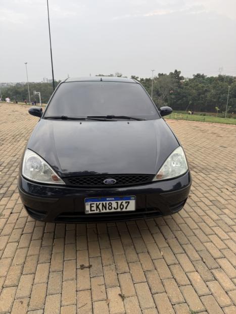 FORD Focus Hatch 1.6 4P GLX, Foto 2 FORD Focus Hatch 1.6 4P GLX, Foto 2