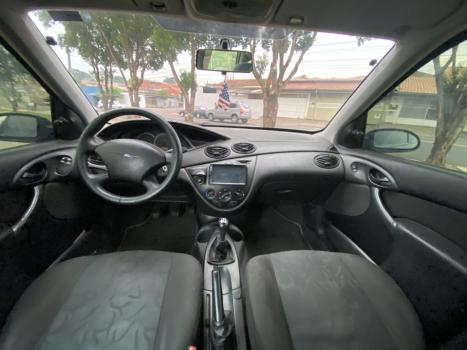 FORD Focus Hatch 1.6 4P GLX, Foto 5 FORD Focus Hatch 1.6 4P GLX, Foto 5