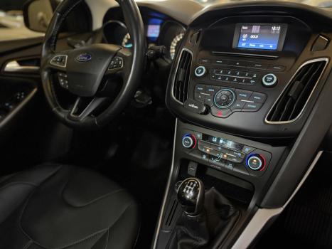 FORD Focus Hatch 1.6 16V 4P SE PLUS FLEX, Foto 9