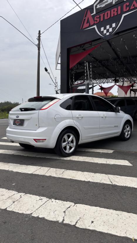 FORD Focus Hatch 1.6 4P GLX FLEX, Foto 5