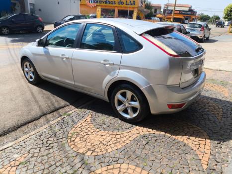 FORD Focus Hatch 1.6 16V 4P FLEX GL, Foto 3