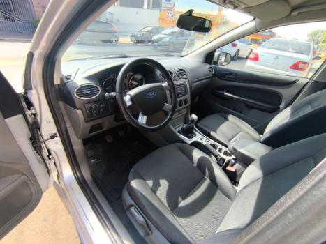 FORD Focus Hatch 1.6 16V 4P FLEX GL, Foto 7