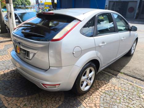 FORD Focus Hatch 1.6 16V 4P FLEX GL, Foto 6