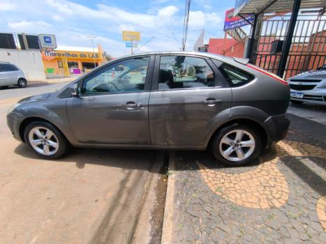 FORD Focus Hatch 1.6 16V 4P FLEX GL, Foto 2