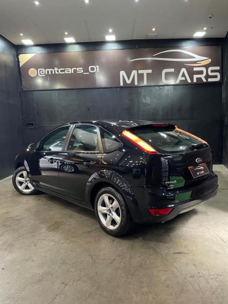 FORD Focus Hatch 1.6 4P, Foto 2