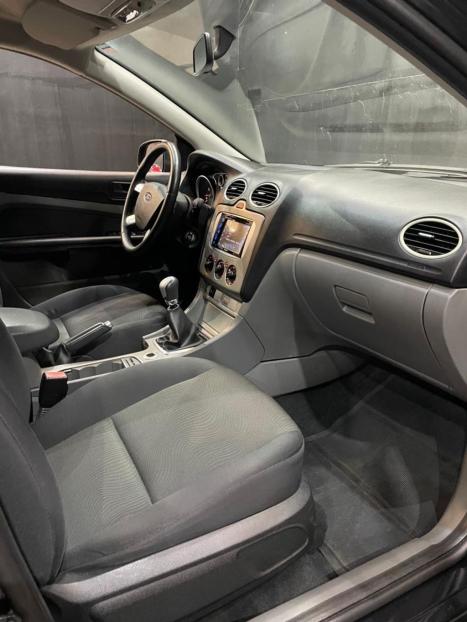 FORD Focus Hatch 1.6 4P, Foto 7