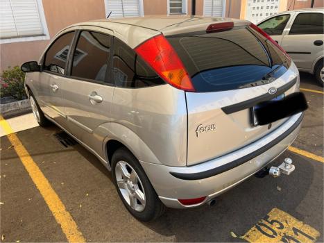 FORD Focus Hatch 1.6 4P GL, Foto 3