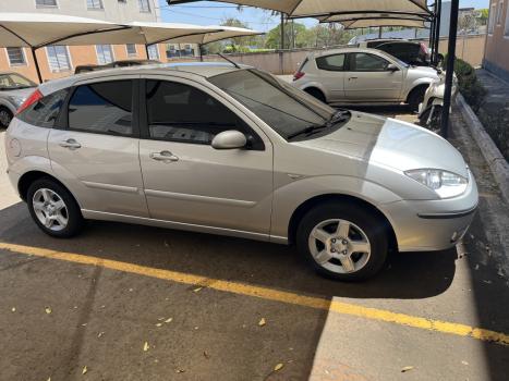 FORD Focus Hatch 1.6 4P GL, Foto 7