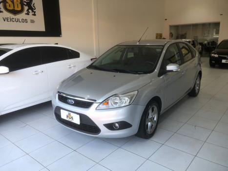 FORD Focus Hatch 1.6 4P GLX, Foto 2