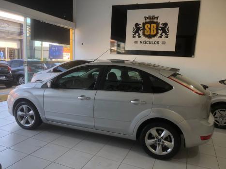FORD Focus Hatch 1.6 4P GLX, Foto 3