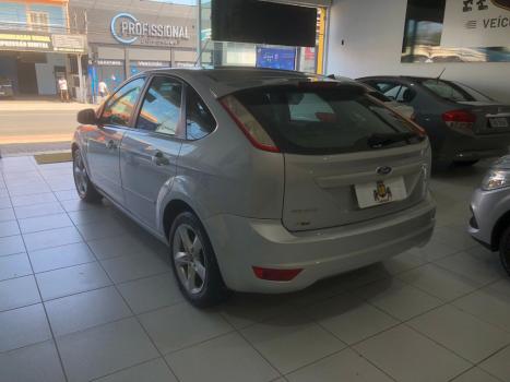 FORD Focus Hatch 1.6 4P GLX, Foto 4