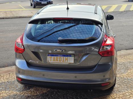 FORD Focus Hatch 1.6 16V 4P SE PLUS FLEX, Foto 7