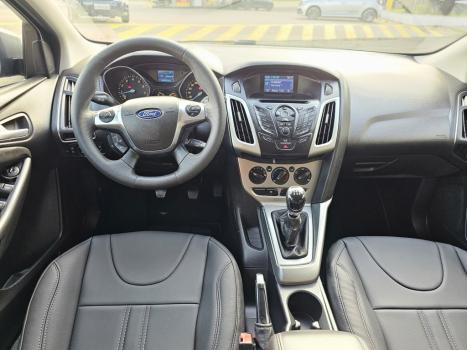 FORD Focus Hatch 1.6 16V 4P SE PLUS FLEX, Foto 8