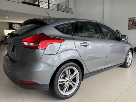 FORD Focus Hatch 1.6 16V 4P SE PLUS FLEX, Foto 3