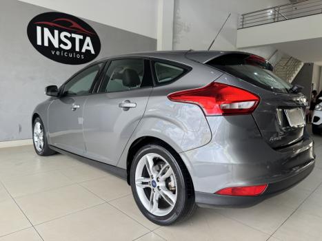 FORD Focus Hatch 1.6 16V 4P SE PLUS FLEX, Foto 4