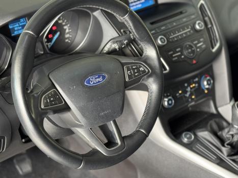 FORD Focus Hatch 1.6 16V 4P SE PLUS FLEX, Foto 5