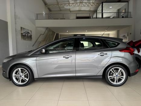 FORD Focus Hatch 1.6 16V 4P SE PLUS FLEX, Foto 6